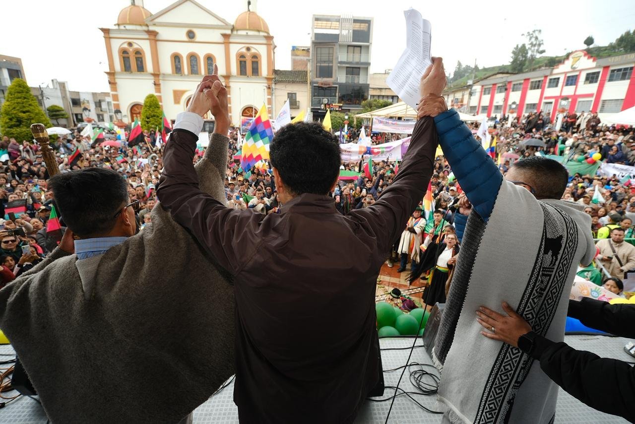 Encuentro público en el sur del país